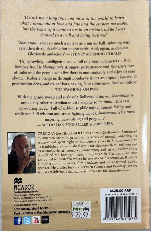 Shantaram - By Gregory David Roberts - back cover