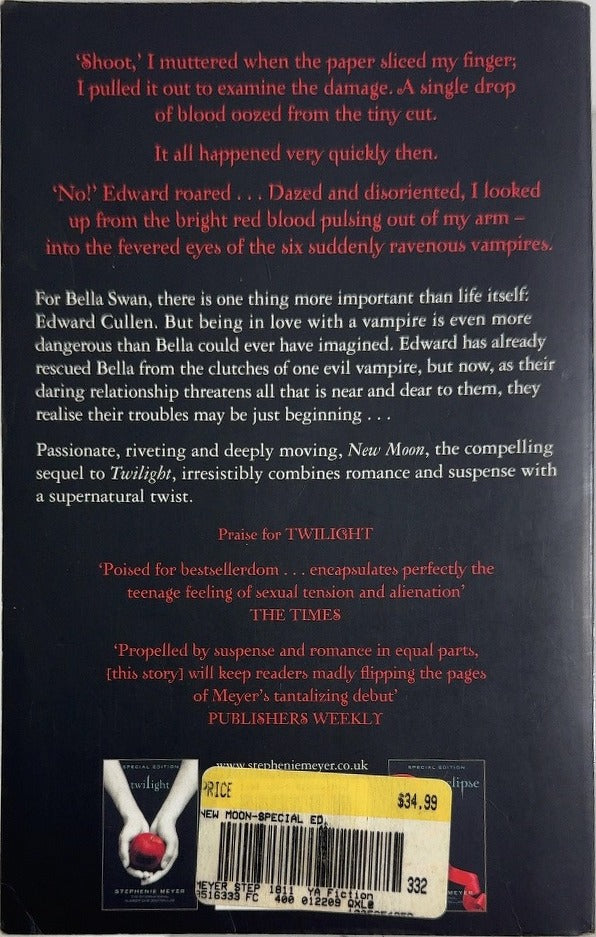 New Moon - By Stephenie Meyer - back cover