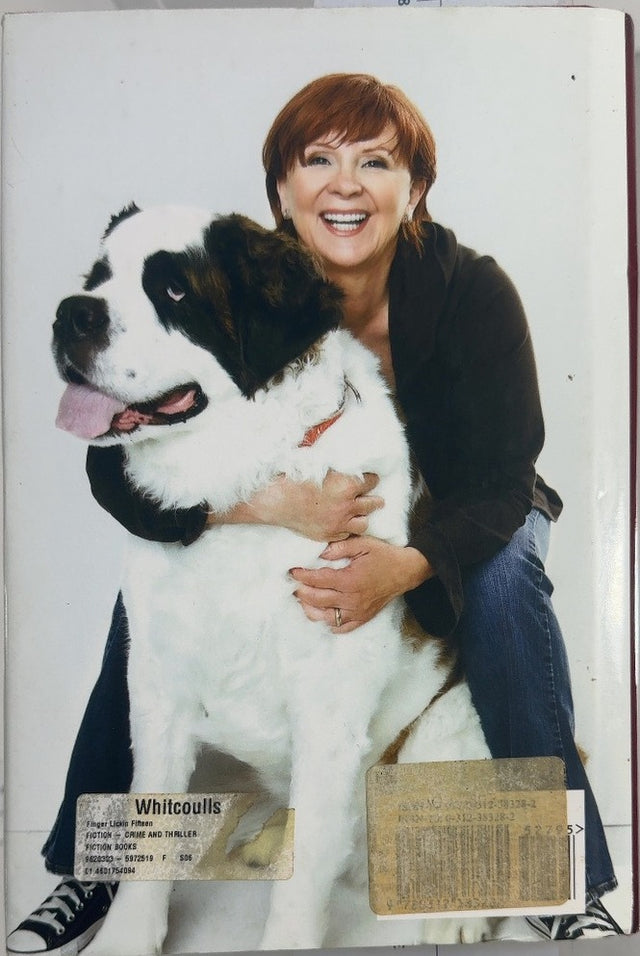 Finger Lickin' Fifteen - By Janet Evanovich - back cover